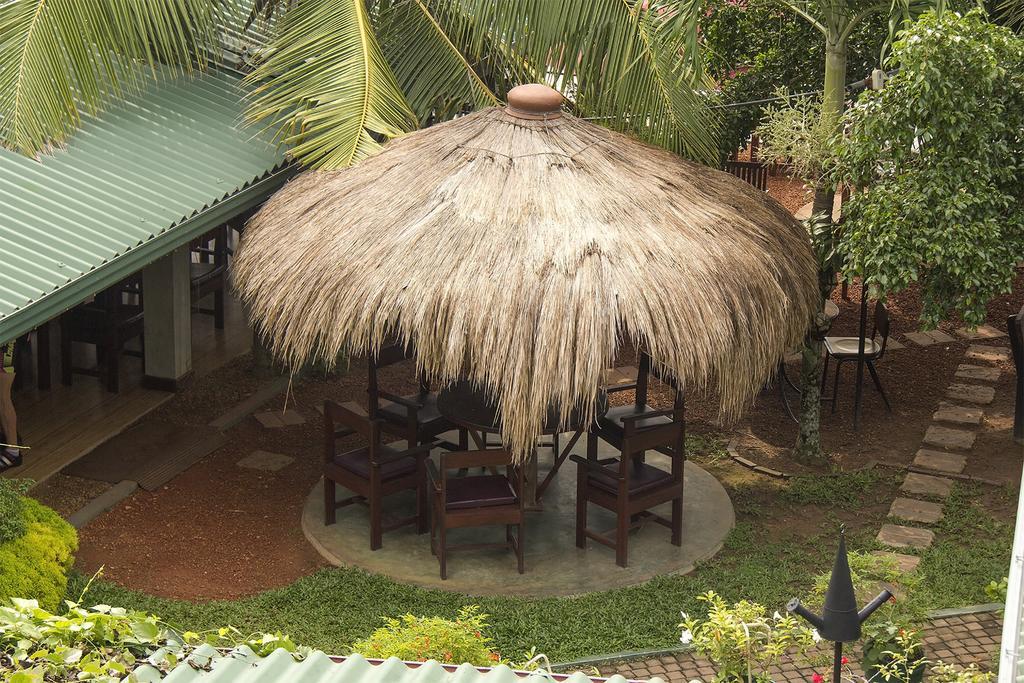 Thumbelina Apartments & Hotel Aluthgama Exteriér fotografie
