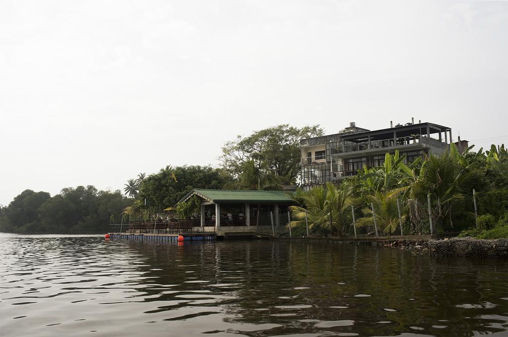 Thumbelina Apartments & Hotel Aluthgama Exteriér fotografie