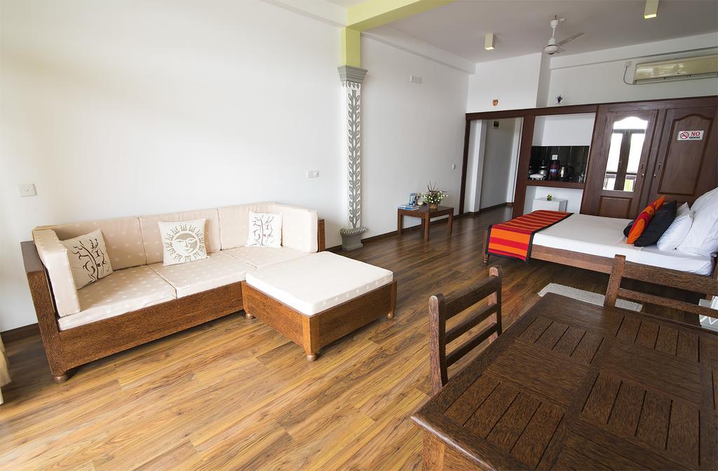Thumbelina Apartments & Hotel Aluthgama Exteriér fotografie